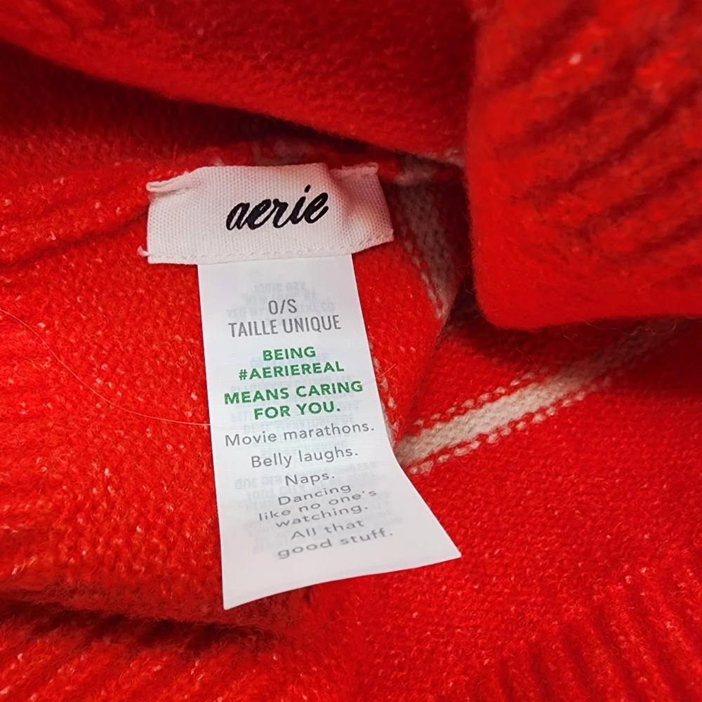 Aerie Red Striped‎ Beanie Nwt One Size